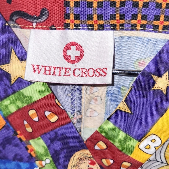 Scrub top - Picture 3 of 4